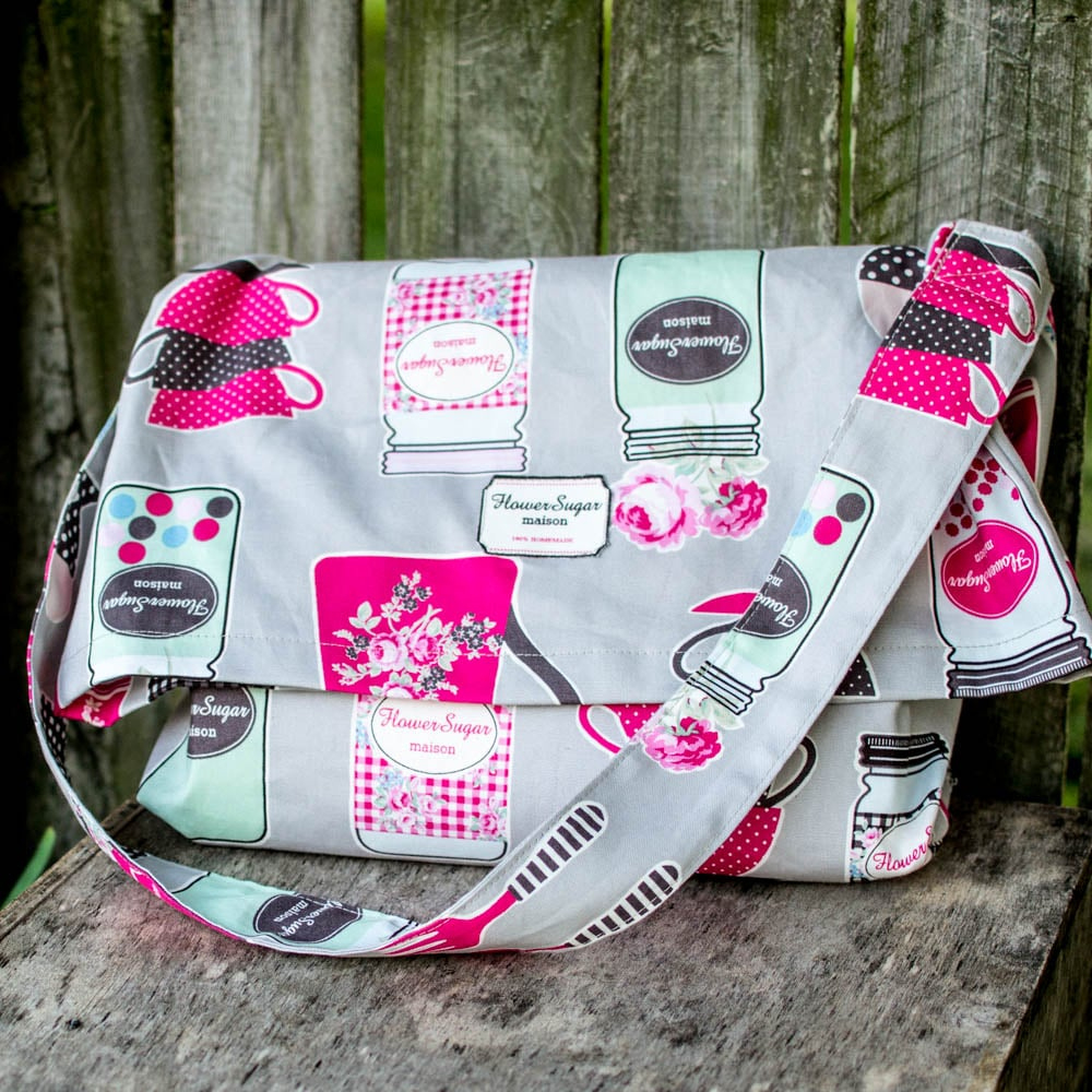 1-Yard Magic Messenger Bag: Free Sewing Pattern regarding Diy Printable Messenger Bag Pattern