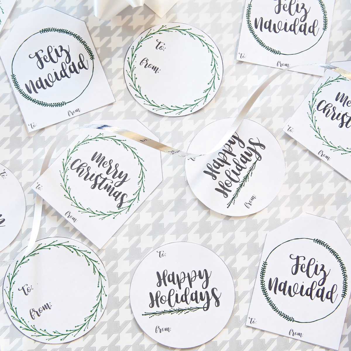 Free Printable Holiday Gift Tags | Abby Organizes for Free Printable Holiday Gift Tags